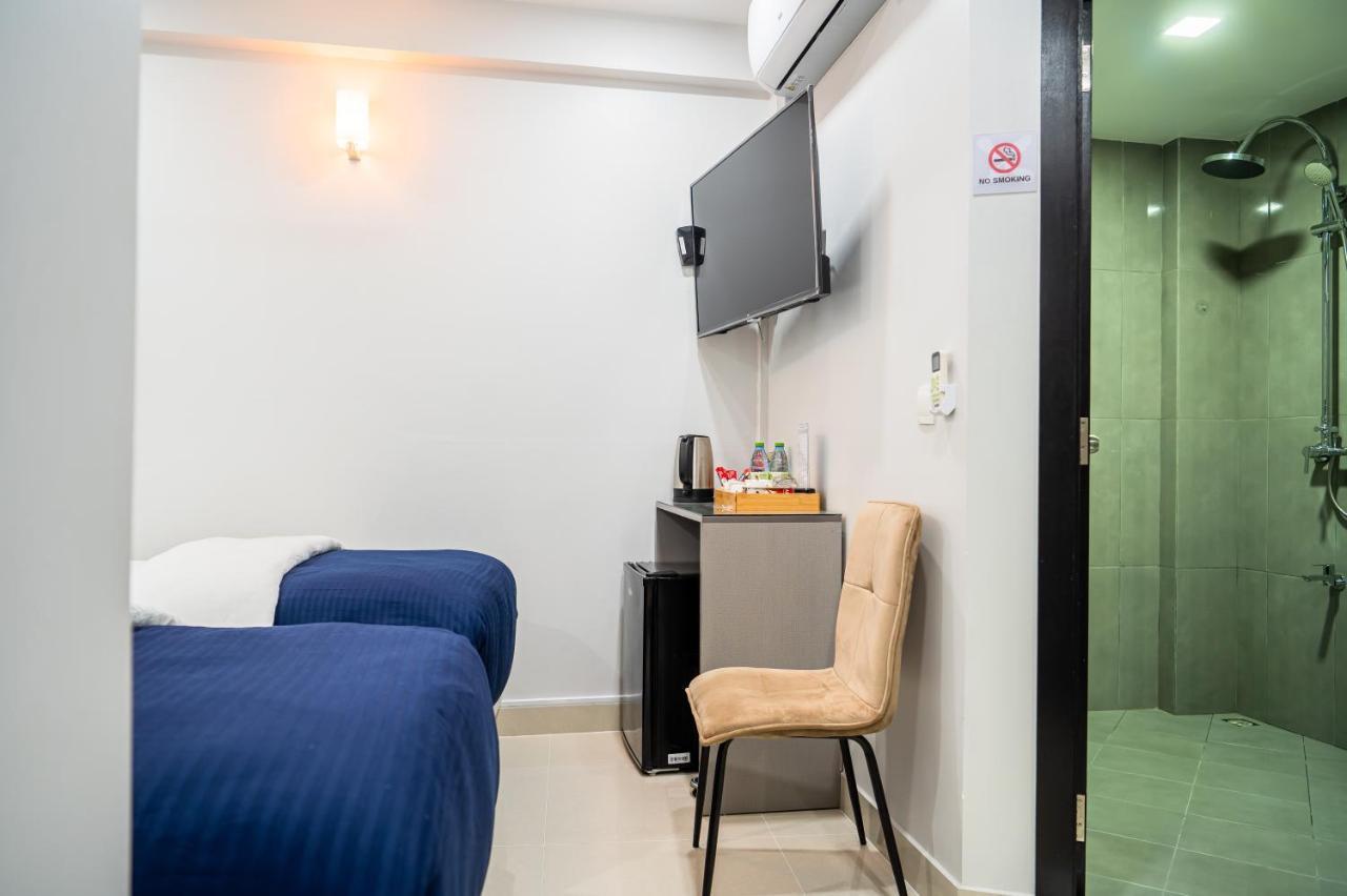 מאלה Tour Inn מראה חיצוני תמונה